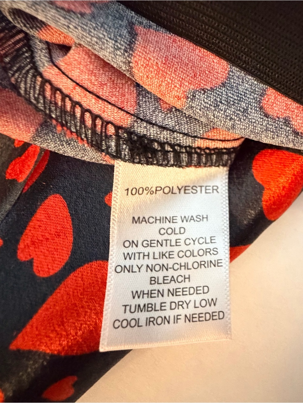 Calligraphie Red Heart Satin Print Midi Skirt Size Small - Picture 8 of 9